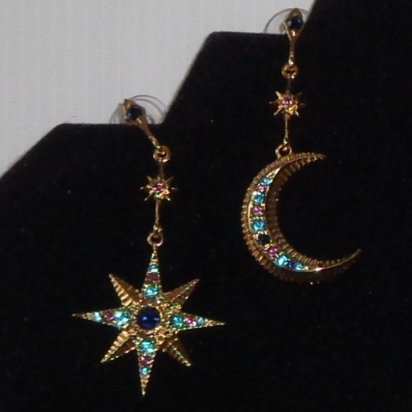 Crescent MOON & STAR Dangle EARRINGS Goldtone & Rhinestones Post Back - Picture 4 of 5